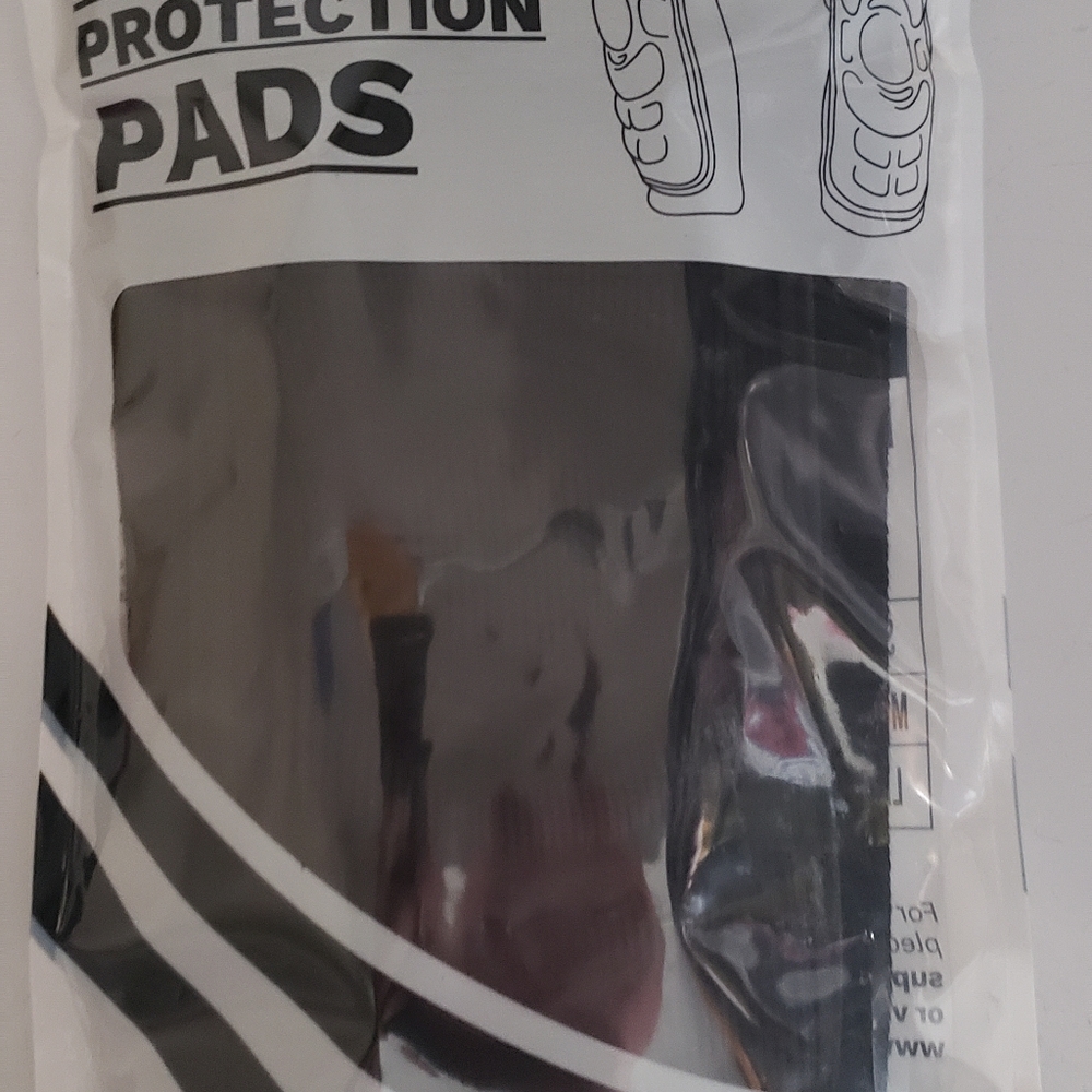 Body prox elbow pads, low profile Elbow pads